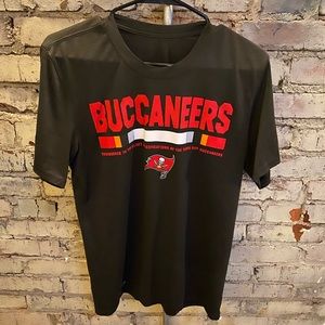 Tampa bay buccaneers Nike dri fit shirt